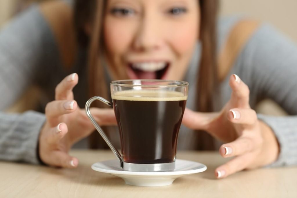 Addiction à la caféine : comment arrêter naturellement le café ?