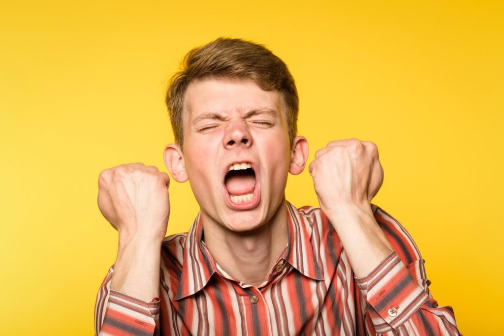 Crise de colère : comment se calmer et s'en débarrasser ?