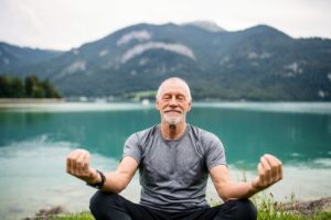なぜ瞑想するのか：精神修養の利点？